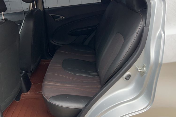 Used Chevrolet Sail 2013 Sedan 1.4L Manual Ideal Happiness Edition Interior 2
