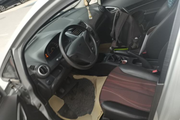Used Chevrolet Sail 2013 Sedan 1.4L Manual Ideal Happiness Edition Left Front Seat