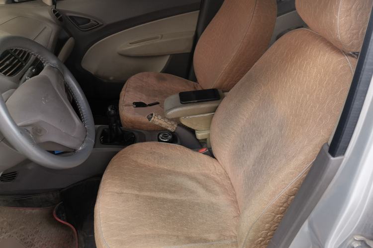 Used Chevrolet Sail 2013 Sedan 1.2L Manual Fashionable Happiness Edition Left Front Seat