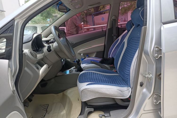 Used Chevrolet Sail 2013 Sedan 1.2L Manual Fashionable Happiness Edition Left Front Seat