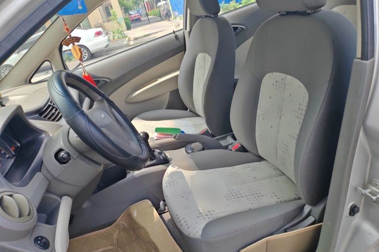 Used Chevrolet Sail 2013 Sedan 1.4L Manual Ideal Edition Left Front Seat