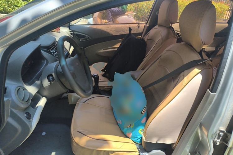Used Chevrolet Sail 2013 Sedan 1.4L Manual Elegance Edition Left Front Seat
