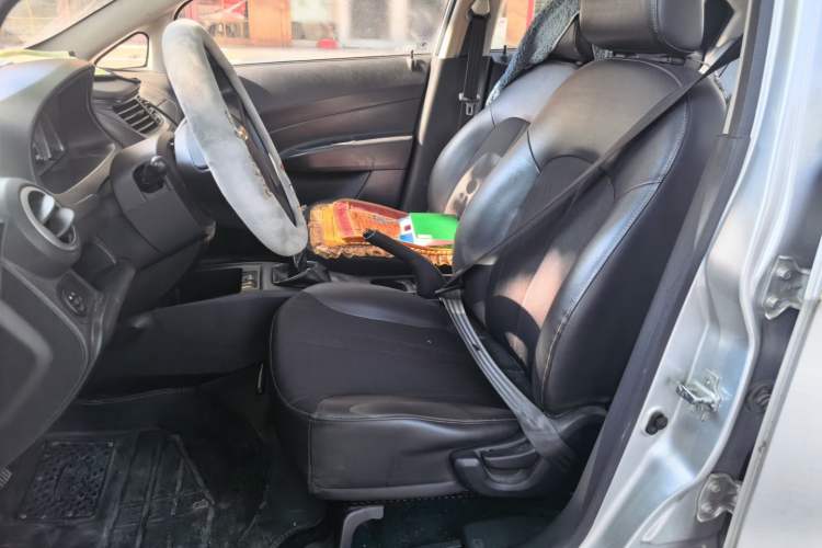 Used Chevrolet Sail 2013 Sedan 1.2L Manual Fashionable Happiness Edition Left Front Seat