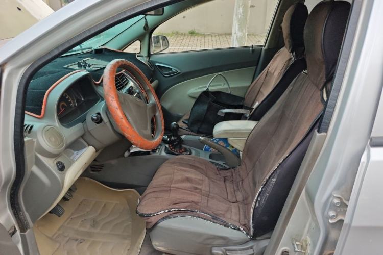Used Chevrolet Sail 2013 Sedan 1.4L Manual - Youyi Happiness Edition Left Front Seat