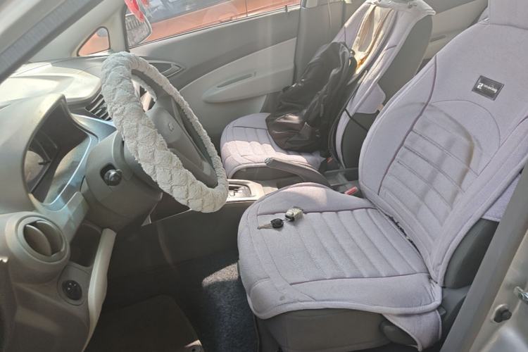 Used Chevrolet Sail 2013 Sedan 1.4L AMT Enjoy Edition Left Front Seat