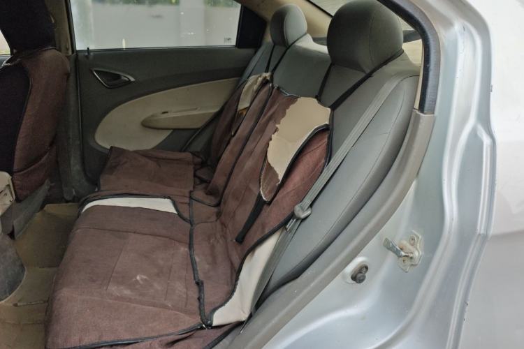 Used Chevrolet Sail 2013 Sedan 1.4L Manual - Youyi Happiness Edition Left Rear Seat