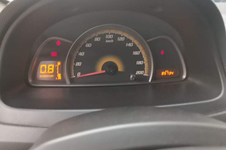 Used Chevrolet Sail 2013 Sedan 1.4L Manual Ideal Happiness Edition Odometer Close Up