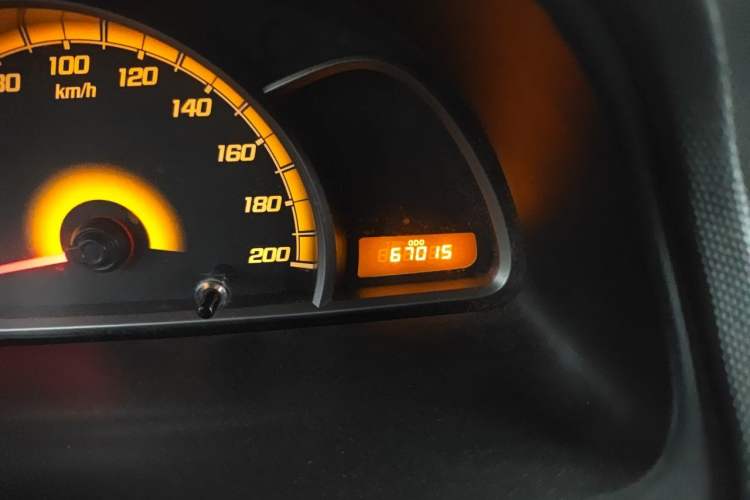 Used Chevrolet Sail 2013 Sedan 1.2L Manual Fashionable Happiness Edition Odometer Close Up