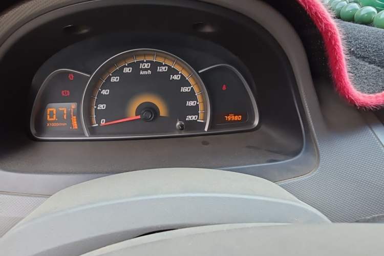 Used Chevrolet Sail 2013 Sedan 1.2L Manual Warm Edition Odometer Close Up