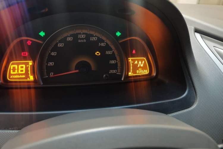 Used Chevrolet Sail 2013 Sedan 1.4L AMT Enjoy Edition Odometer Close Up