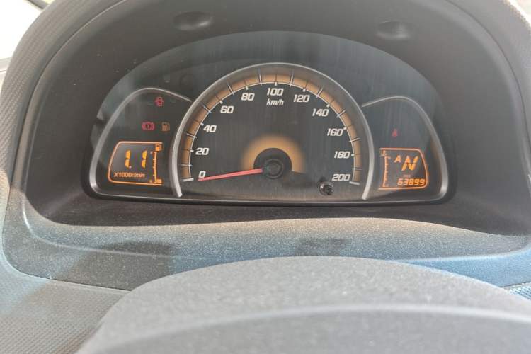 Used Chevrolet Sail 2013 Sedan 1.4L AMT Enjoy Edition Odometer Close Up