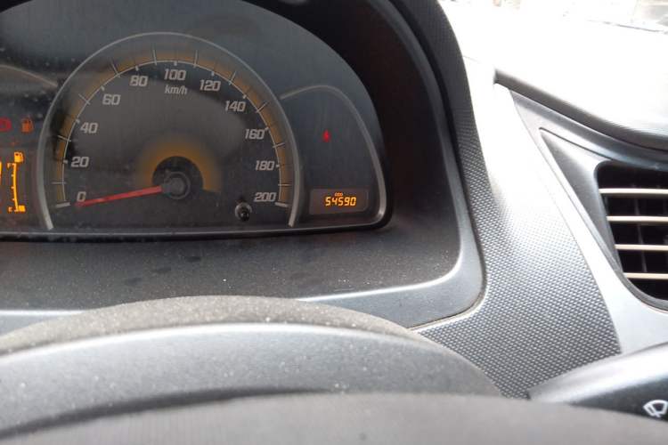 Used Chevrolet Sail 2013 Sedan 1.2L Manual Fashionable Happiness Edition Odometer Close Up