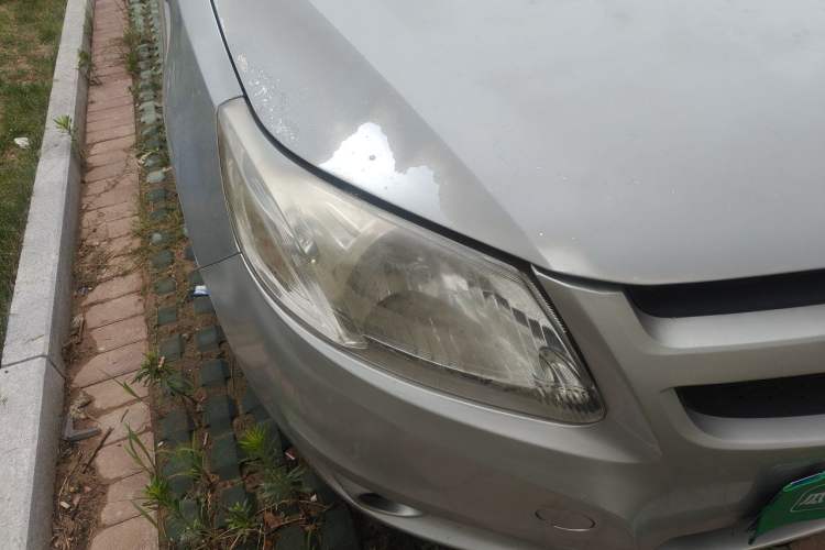 Used Chevrolet Sail 2013 Sedan 1.2L Manual Fashionable Happiness Edition Right Front Headlight