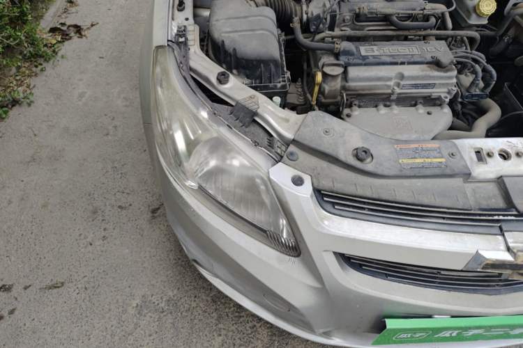 Used Chevrolet Sail 2013 Sedan 1.2L Manual Fashionable Happiness Edition Right Front Headlight