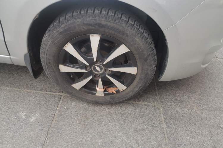 Used Chevrolet Sail 2013 Sedan 1.4L AMT Enjoy Edition Right Front Wheel Hub