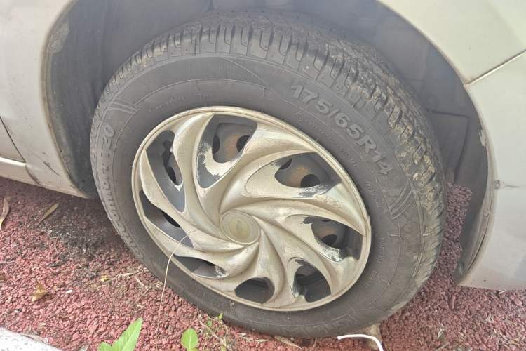 Used Chevrolet Sail 2013 Sedan 1.4L AMT Enjoy Edition Right Front Wheel Hub