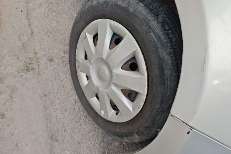 Used Chevrolet Sail 2013 Sedan 1.4L Manual - Youyi Happiness Edition Right Front Wheel Hub