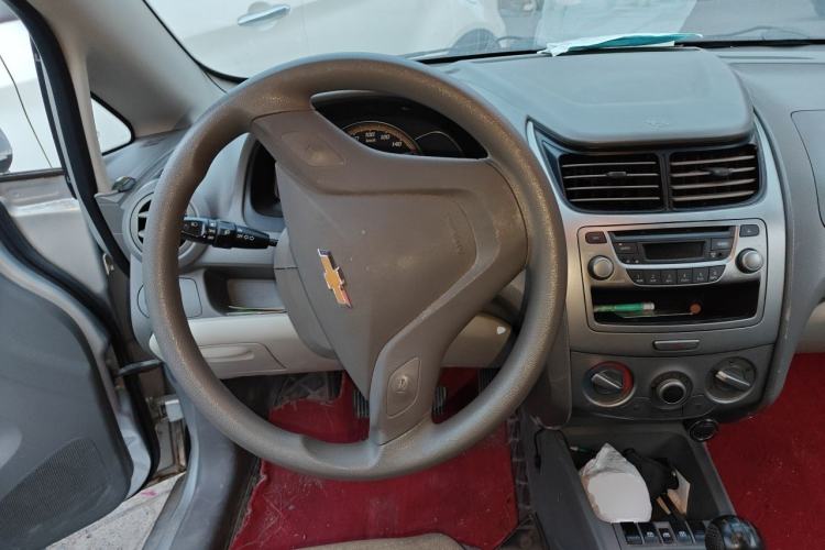 Used Chevrolet Sail 2013 Sedan 1.4L Manual Happiness Edition II Steering Wheel