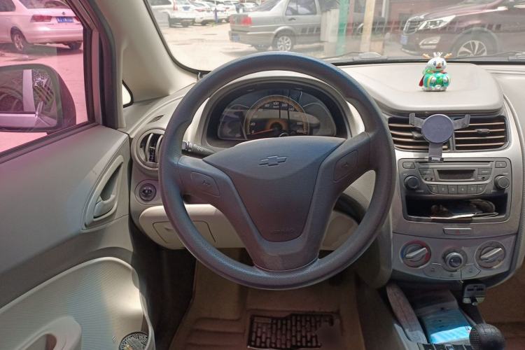 Used Chevrolet Sail 2013 Sedan 1.2L Manual Fashionable Happiness Edition Steering Wheel