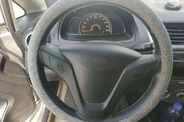 Used Chevrolet Sail 2013 Sedan 1.2L Manual Fashionable Happiness Edition Steering Wheel