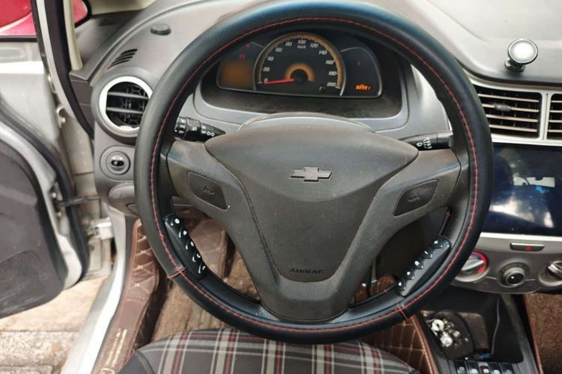 Used Chevrolet Sail 2013 Sedan 1.4L Manual - Youyi Happiness Edition Steering Wheel