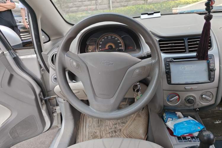 Used Chevrolet Sail 2013 Sedan 1.4L Manual Elegance Edition Steering Wheel