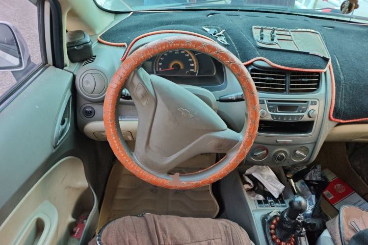 Used Chevrolet Sail 2013 Sedan 1.4L Manual - Youyi Happiness Edition Steering Wheel