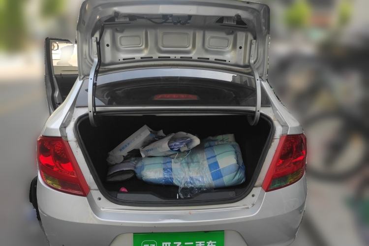 Used Chevrolet Sail 2013 Sedan 1.4L Manual Ideal Happiness Edition Trunk