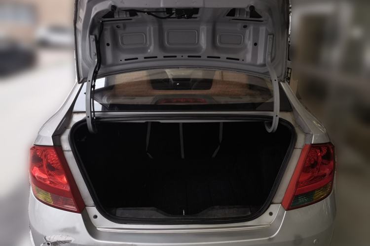 Used Chevrolet Sail 2013 Sedan 1.2L Manual Fashionable Happiness Edition Trunk
