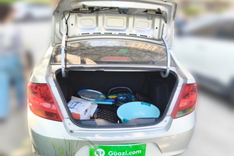 Used Chevrolet Sail 2013 Sedan 1.2L Manual Fashionable Happiness Edition Trunk