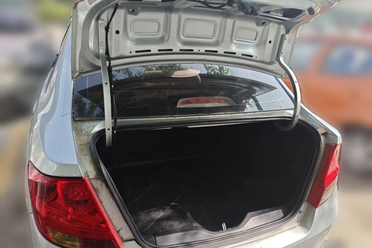 Used Chevrolet Sail 2013 Sedan 1.4L AMT Enjoy Edition Trunk