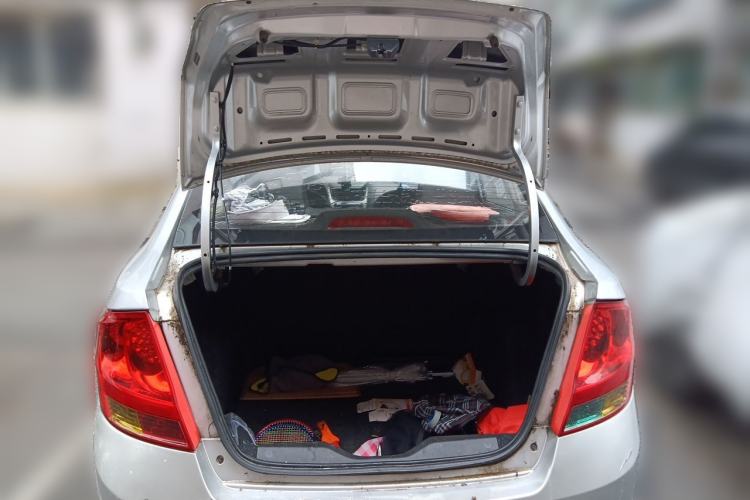 Used Chevrolet Sail 2013 Sedan 1.2L Manual Fashionable Happiness Edition Trunk