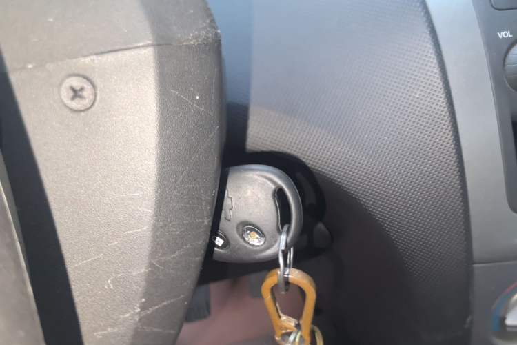 Used Chevrolet Sail 2013 Sedan 1.2L Manual Fashionable Happiness Edition Vehicle Key