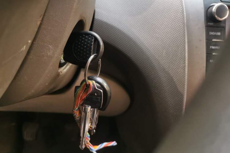 Used Chevrolet Sail 2013 Sedan 1.4L Manual Elegance Edition Vehicle Key