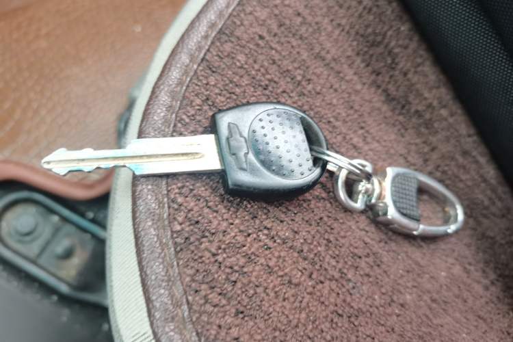 Used Chevrolet Sail 2013 Sedan 1.2L Manual Fashion Edition Vehicle Key