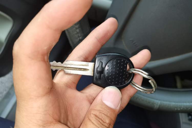 Used Chevrolet Sail 2013 Sedan 1.2L Manual Warm Edition Vehicle Key
