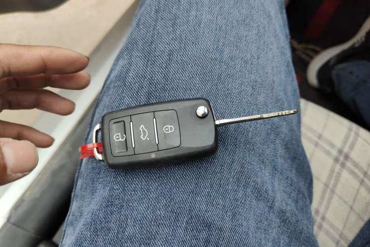 Used Chevrolet Sail 2013 Sedan 1.4L Manual - Youyi Happiness Edition Vehicle Key