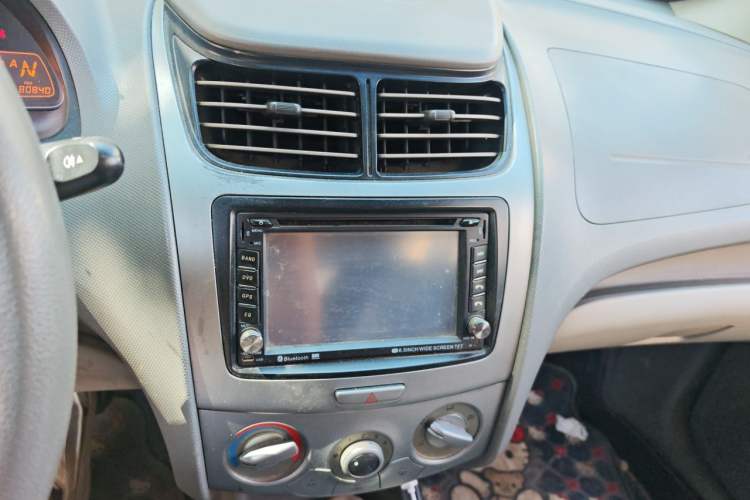 Used Chevrolet Sail 2013 Sedan 1.4L AMT Enjoy Edition Audio And AC Panel