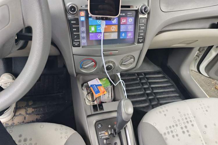Used Chevrolet Sail 2013 Sedan 1.2L AMT Ideal Edition Audio And AC Panel