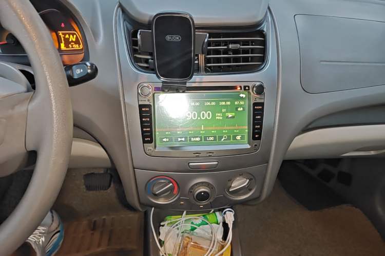 Used Chevrolet Sail 2013 Sedan 1.4L AMT Enjoy Edition Audio And AC Panel