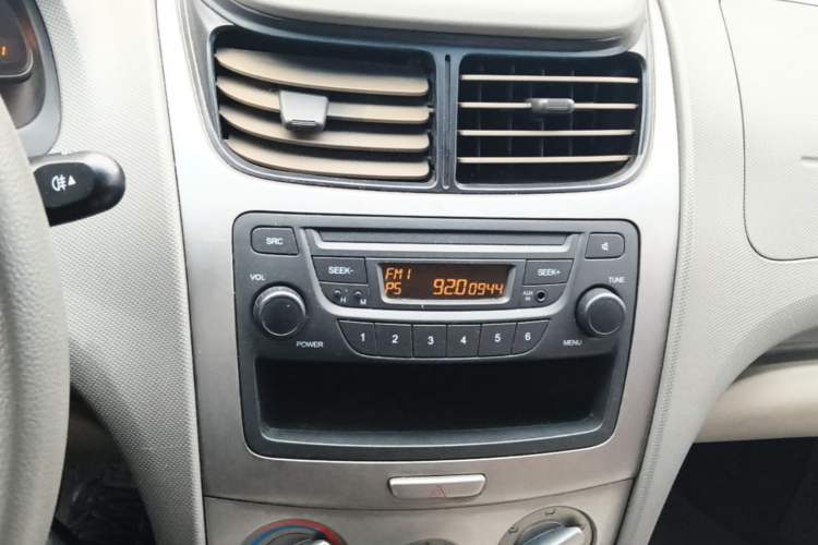Used Chevrolet Sail 2013 Sedan 1.2L Manual Fashionable Happiness Edition Audio And AC Panel