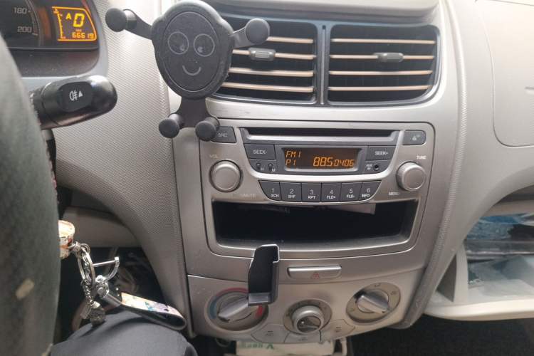 Used Chevrolet Sail 2013 Sedan 1.4L AMT Enjoy Edition Audio And AC Panel