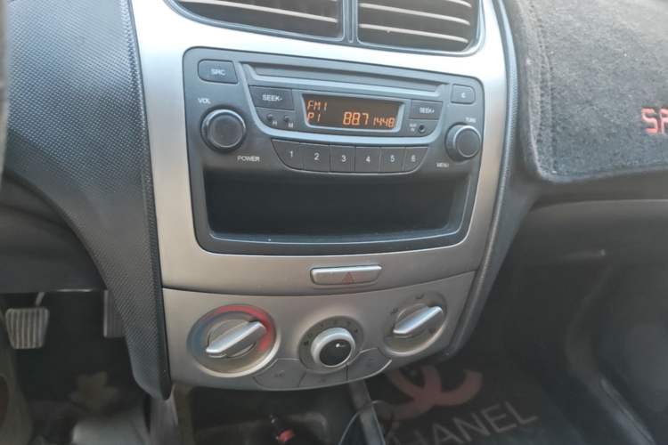 Used Chevrolet Sail 2013 Sedan 1.2L Manual Fashionable Happiness Edition Audio And AC Panel