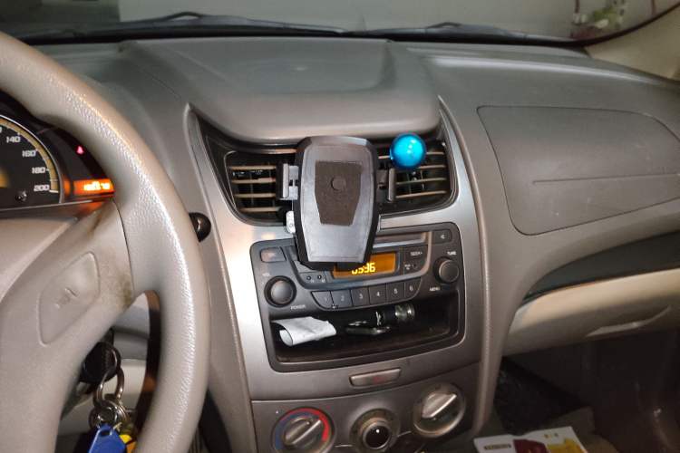 Used Chevrolet Sail 2013 Sedan 1.4L Manual Ideal Happiness Edition Audio And AC Panel
