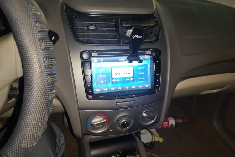 Used Chevrolet Sail 2013 Sedan 1.4L AMT Enjoy Edition Audio And AC Panel