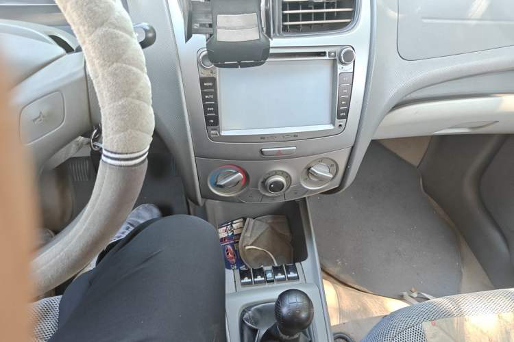 Used Chevrolet Sail 2013 Sedan 1.2L Manual Fashionable Happiness Edition Audio And AC Panel