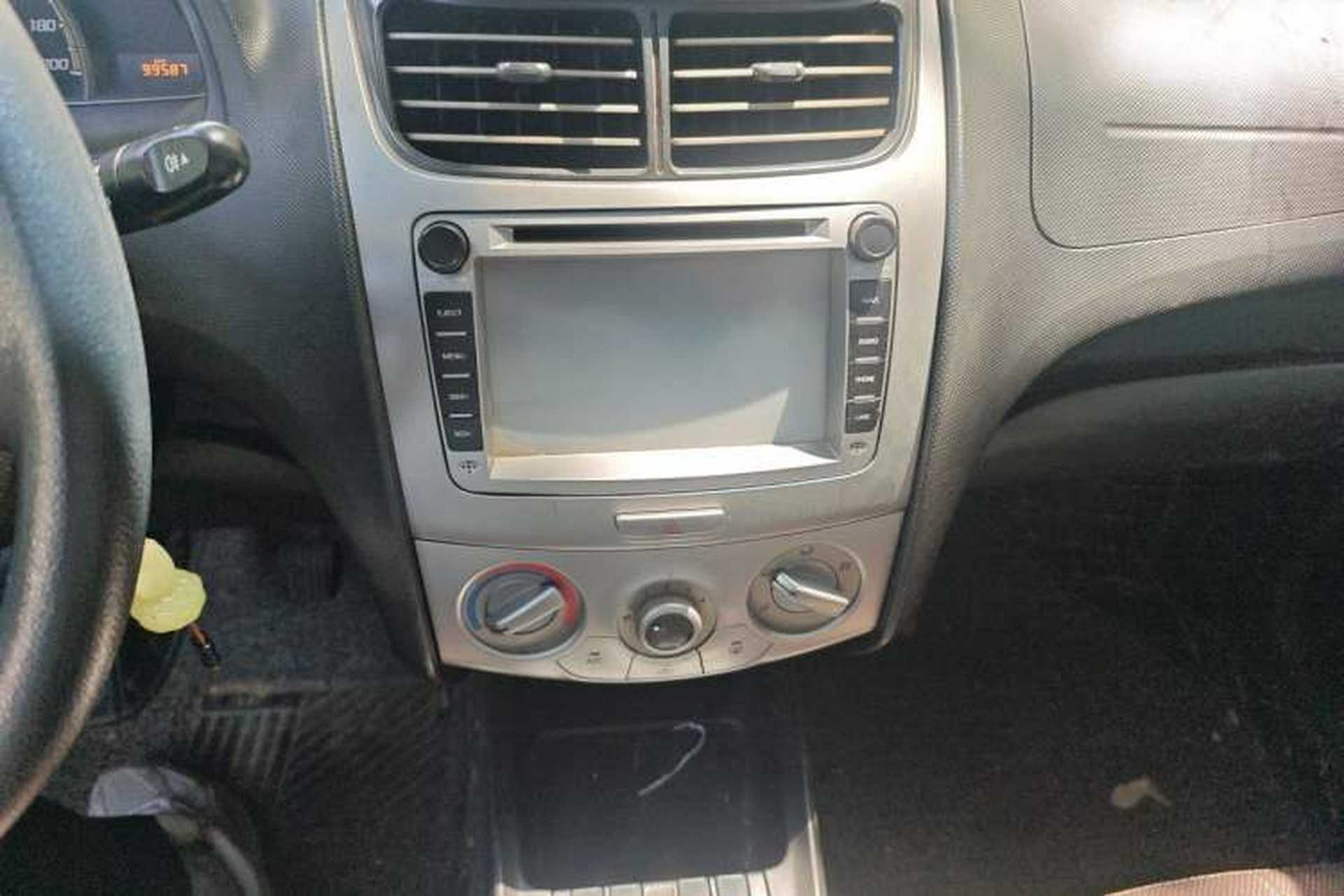 Used Chevrolet Sail 2013 Sedan 1.4L Manual Ideal Happiness Edition Audio And AC Panel