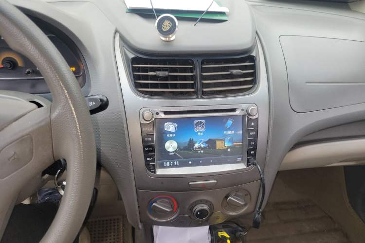 Used Chevrolet Sail 2013 Hatchback 1.2L Manual Ideal Edition Audio And AC Panel