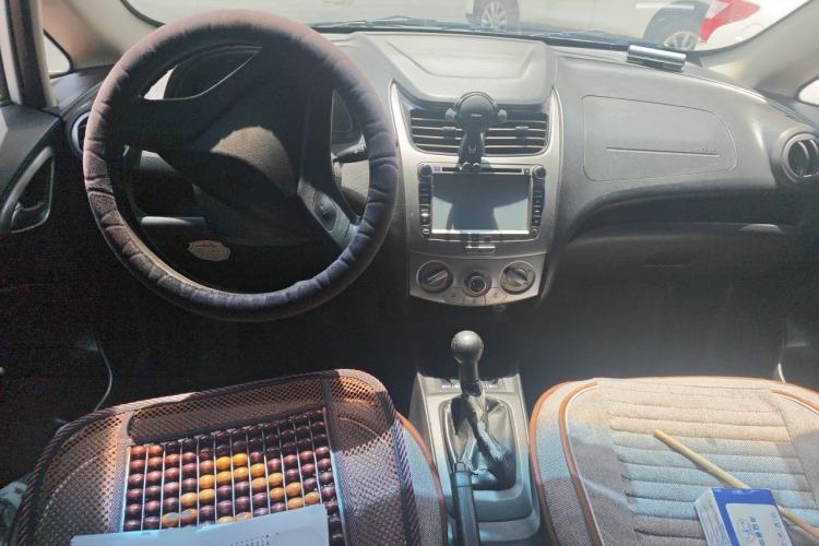 Used Chevrolet Sail 2013 Sedan 1.2L Manual Fashionable Happiness Edition Center Console