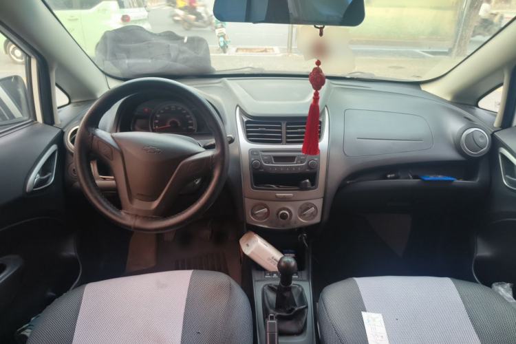 Used Chevrolet Sail 2013 Sedan 1.4L Manual Ideal Happiness Edition Center Console